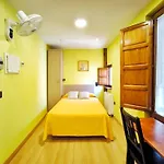 Guest house La Juderia 3*